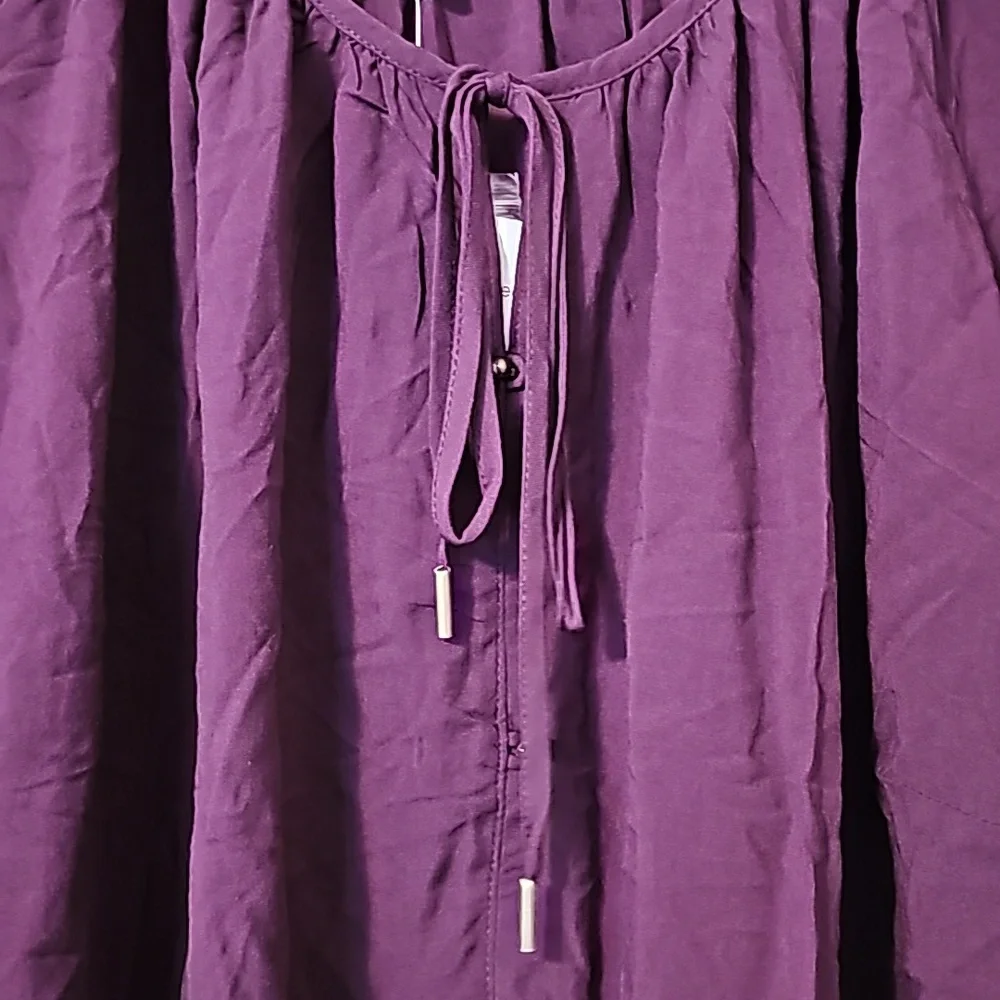 Top - Picture 2 of 8